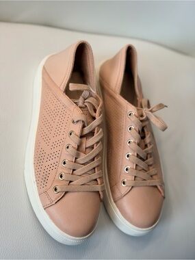 Flex Heel Aldo Blush Pink Perforated Leather Lace-Up Sneakers